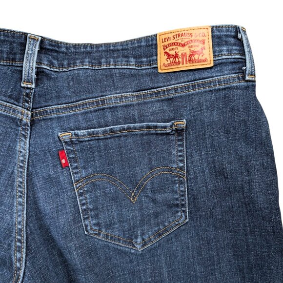 Levis 18W Mid Length Hi Waist Dark Wash Stretch Jean Shorts - Picture 6 of 8